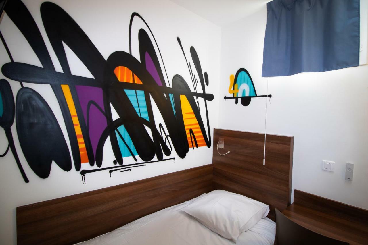 Hotel Le Pastel Toulouse Exteriör bild